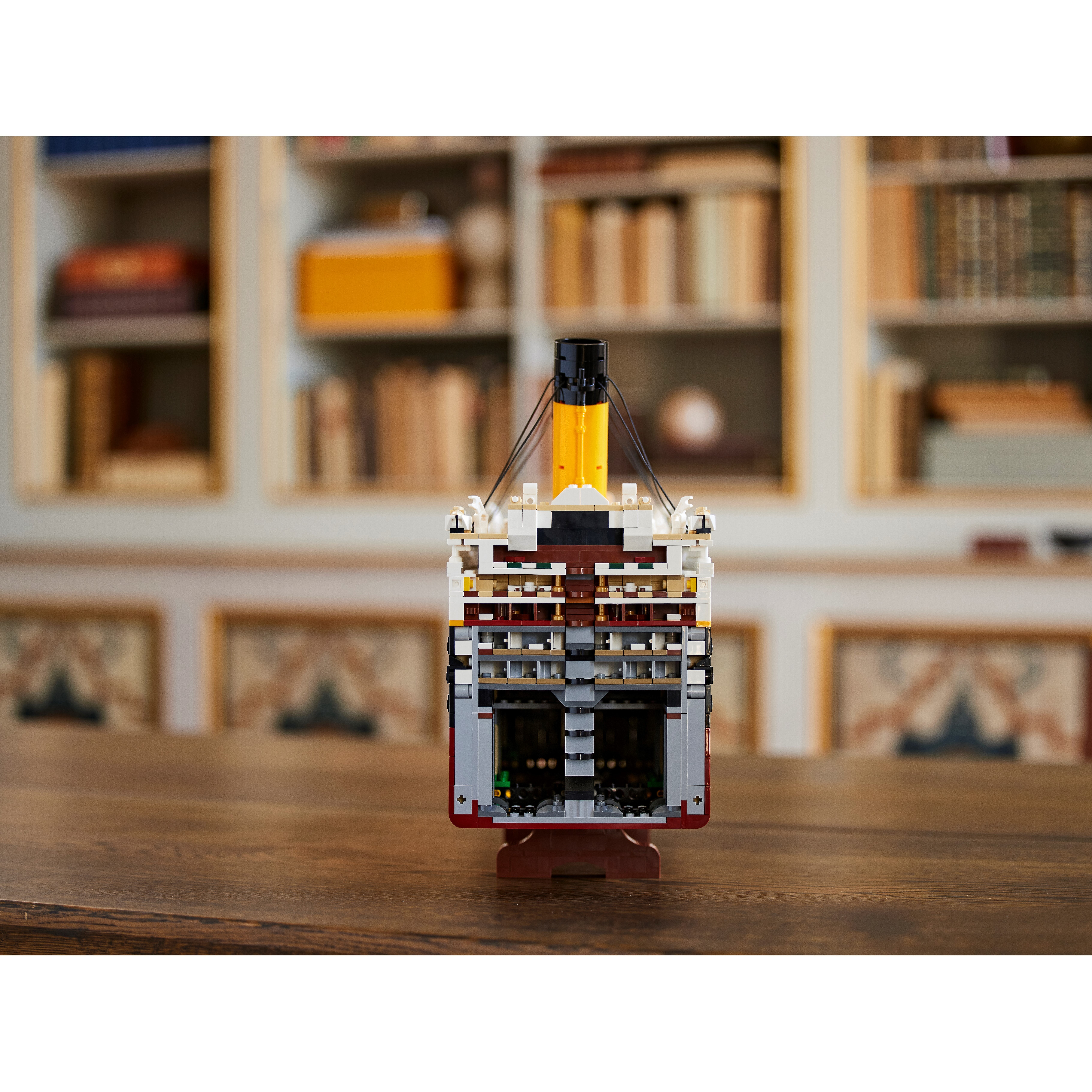 Lego Titanic - Image 19