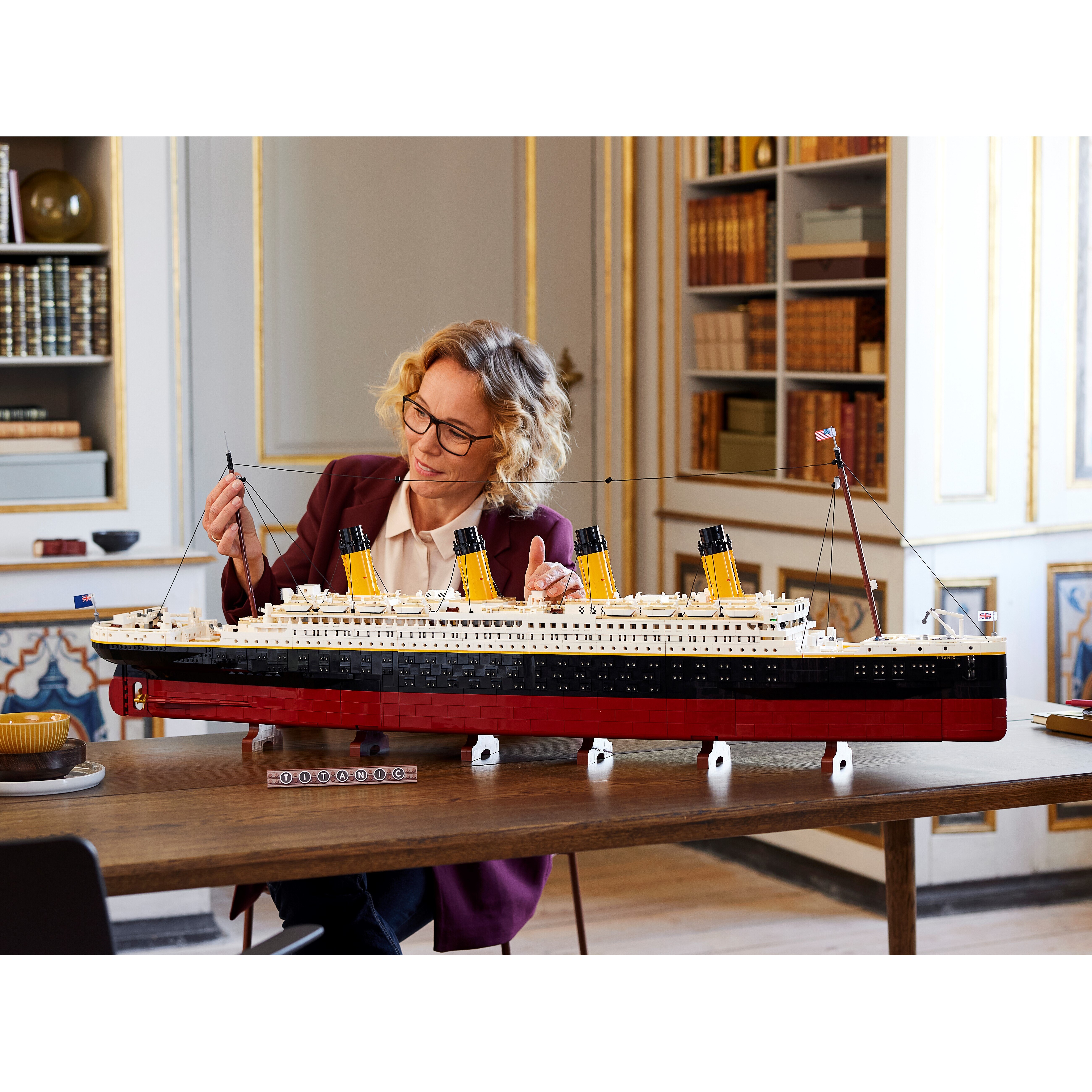 Lego Titanic - Image 14