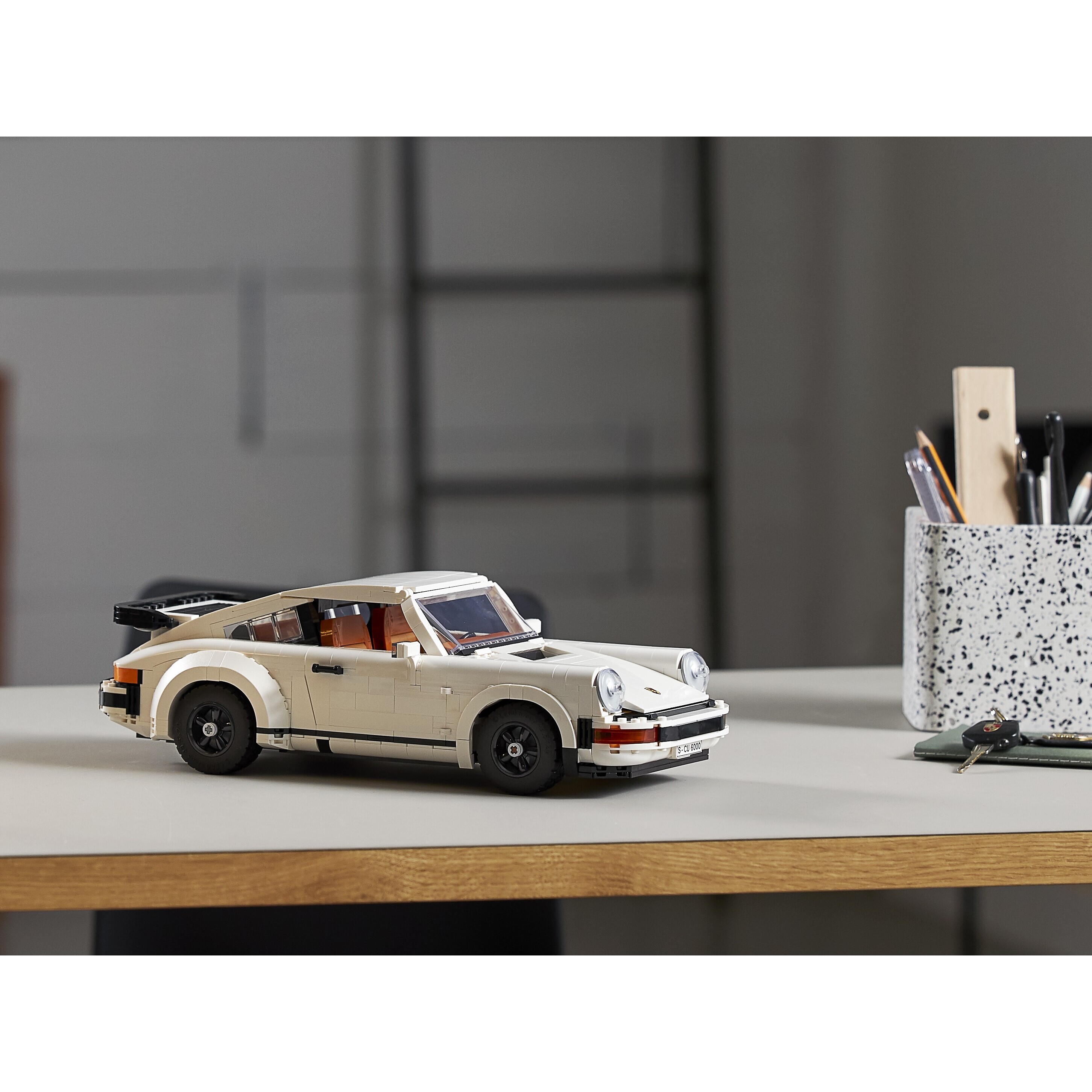 Porsche 911 - Image 17