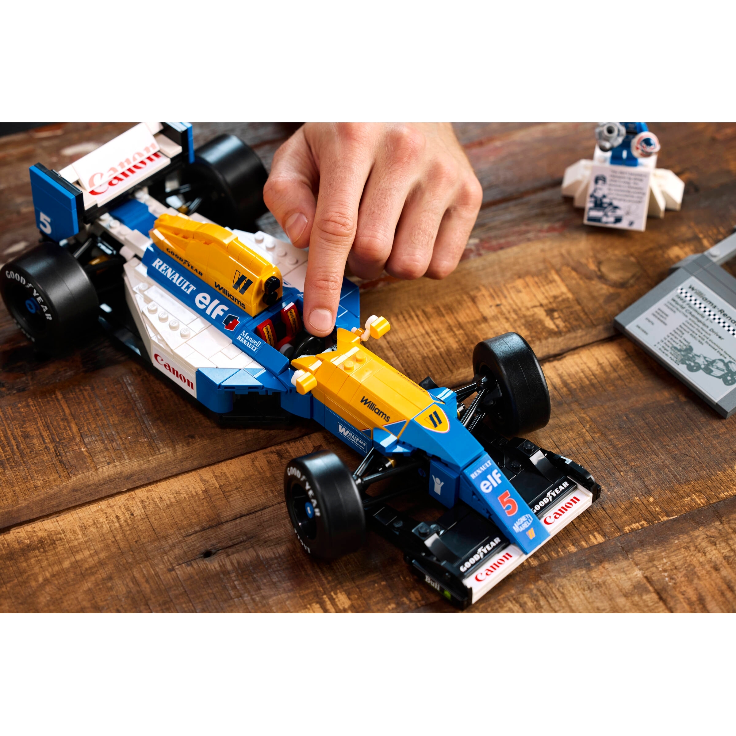 Williams Racing Fw14B & Nigel Mansell - Image 9