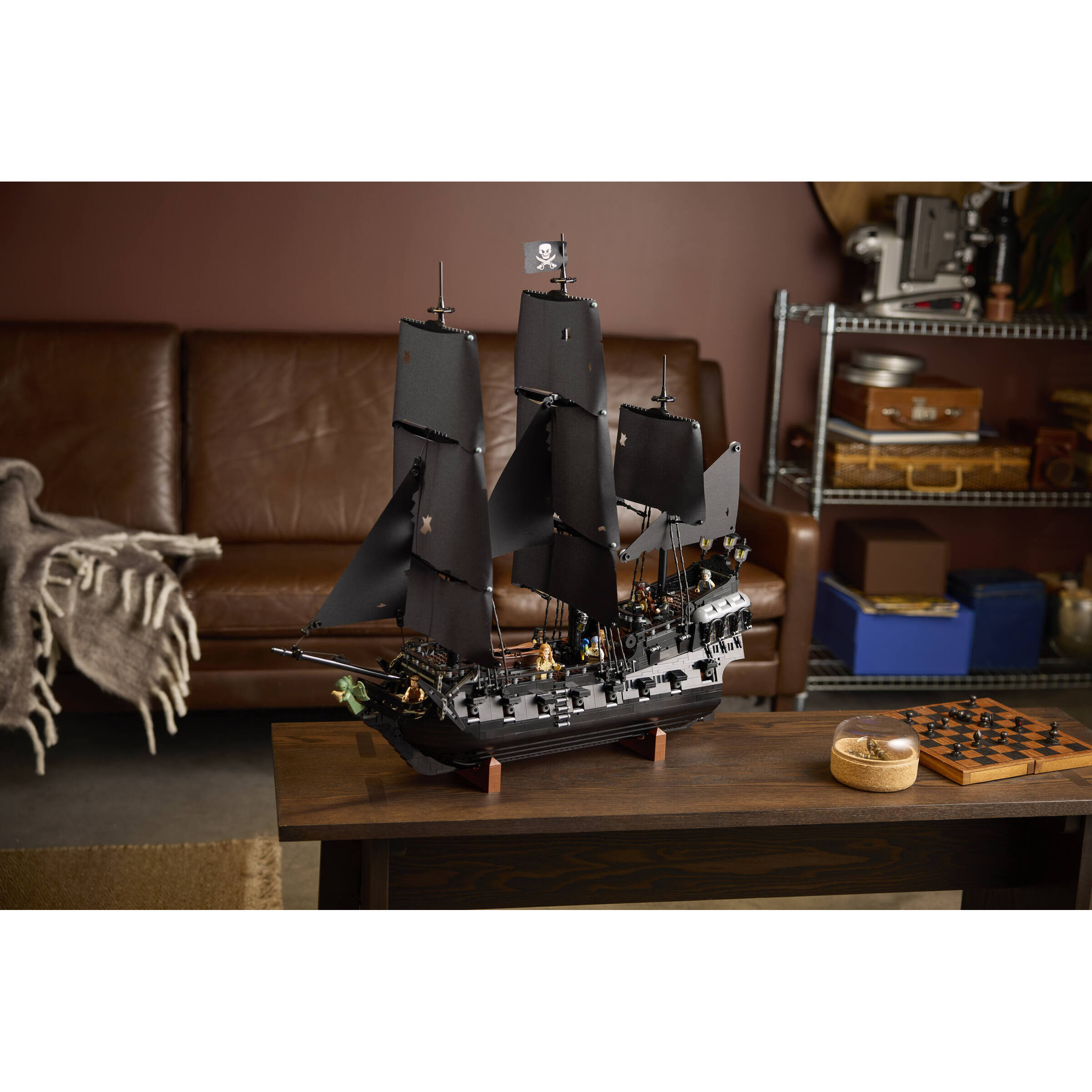 Captain Jack Sparrow's Pirate Ship - Image 13