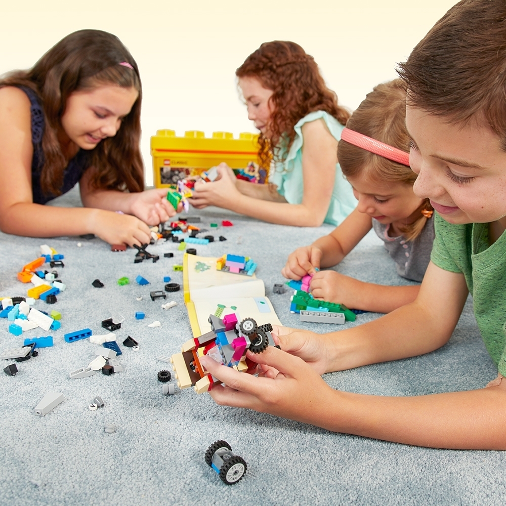 Lego Medium Creative Brick Box - Image 4