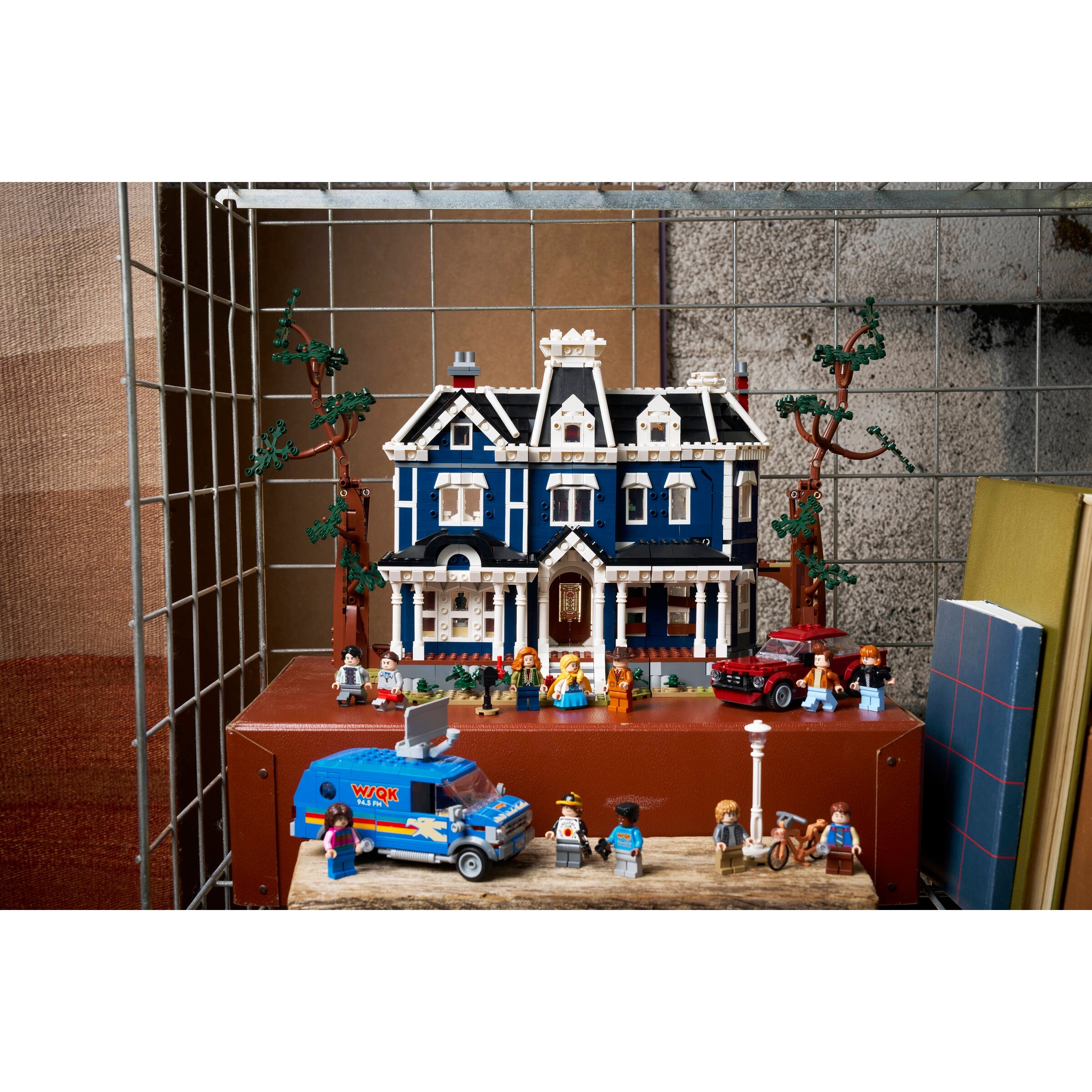 Stranger Things: The Creel House - Image 16
