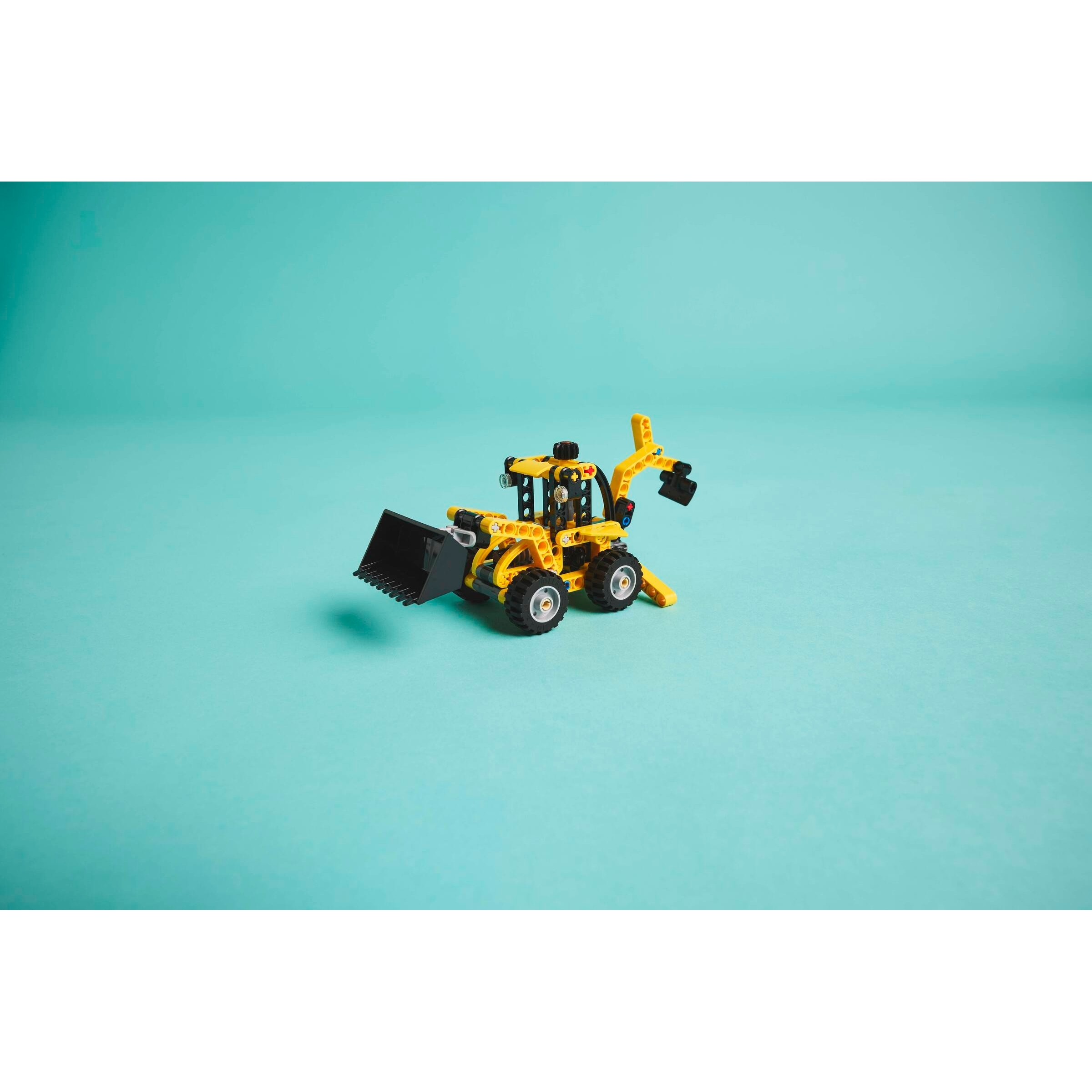 Backhoe Loader - Image 10
