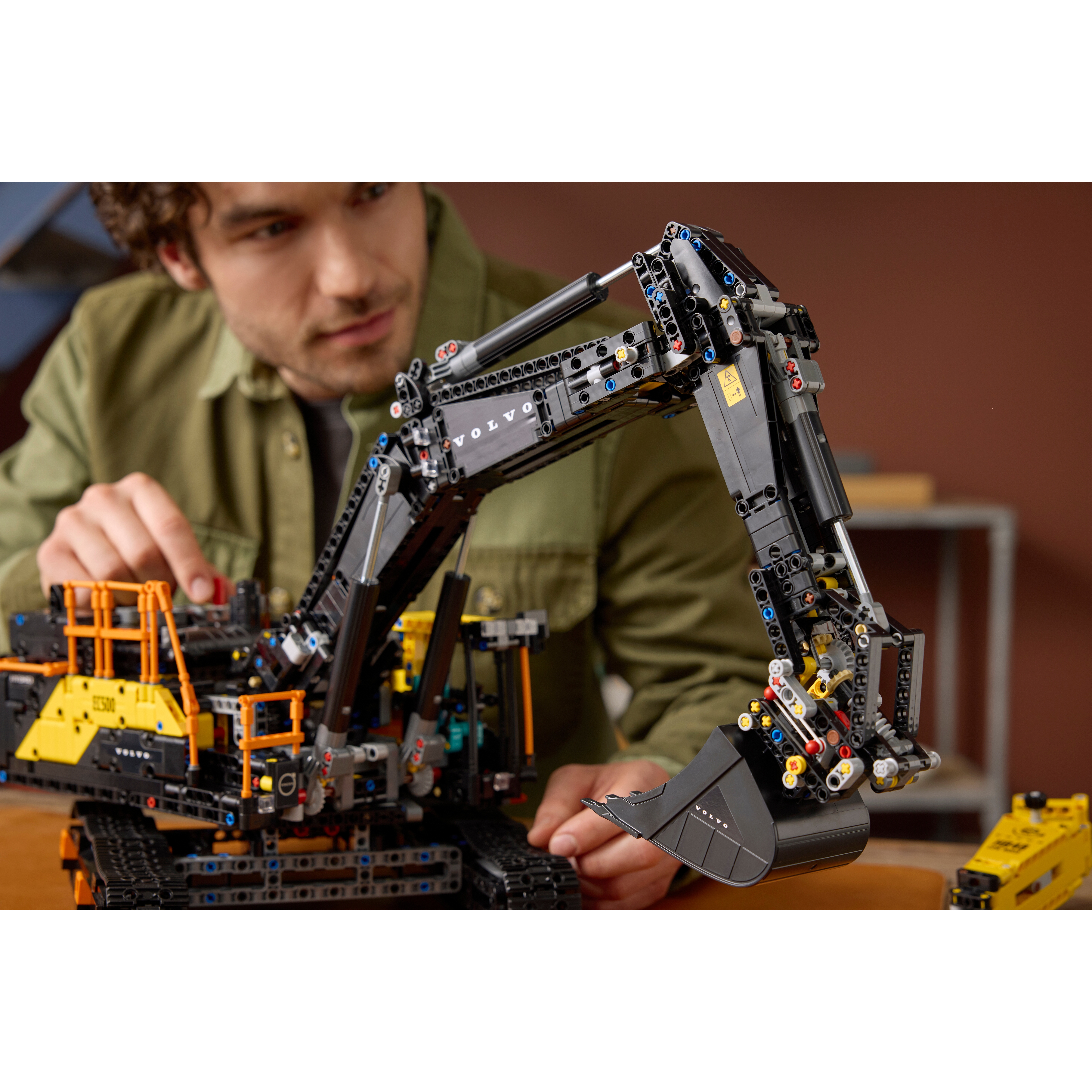 Volvo Ec500 Hybrid Excavator - Image 7