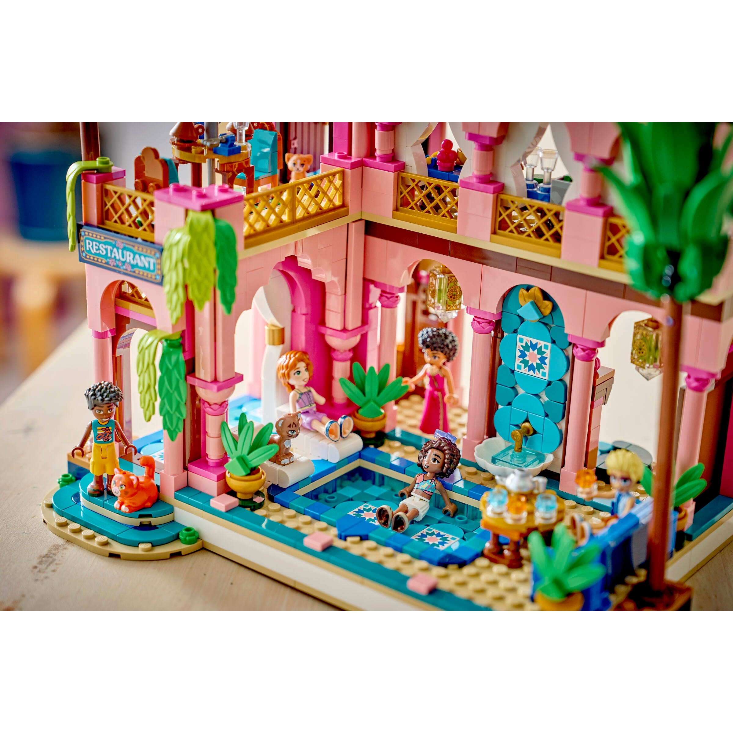 Garden Restaurant - Image 9