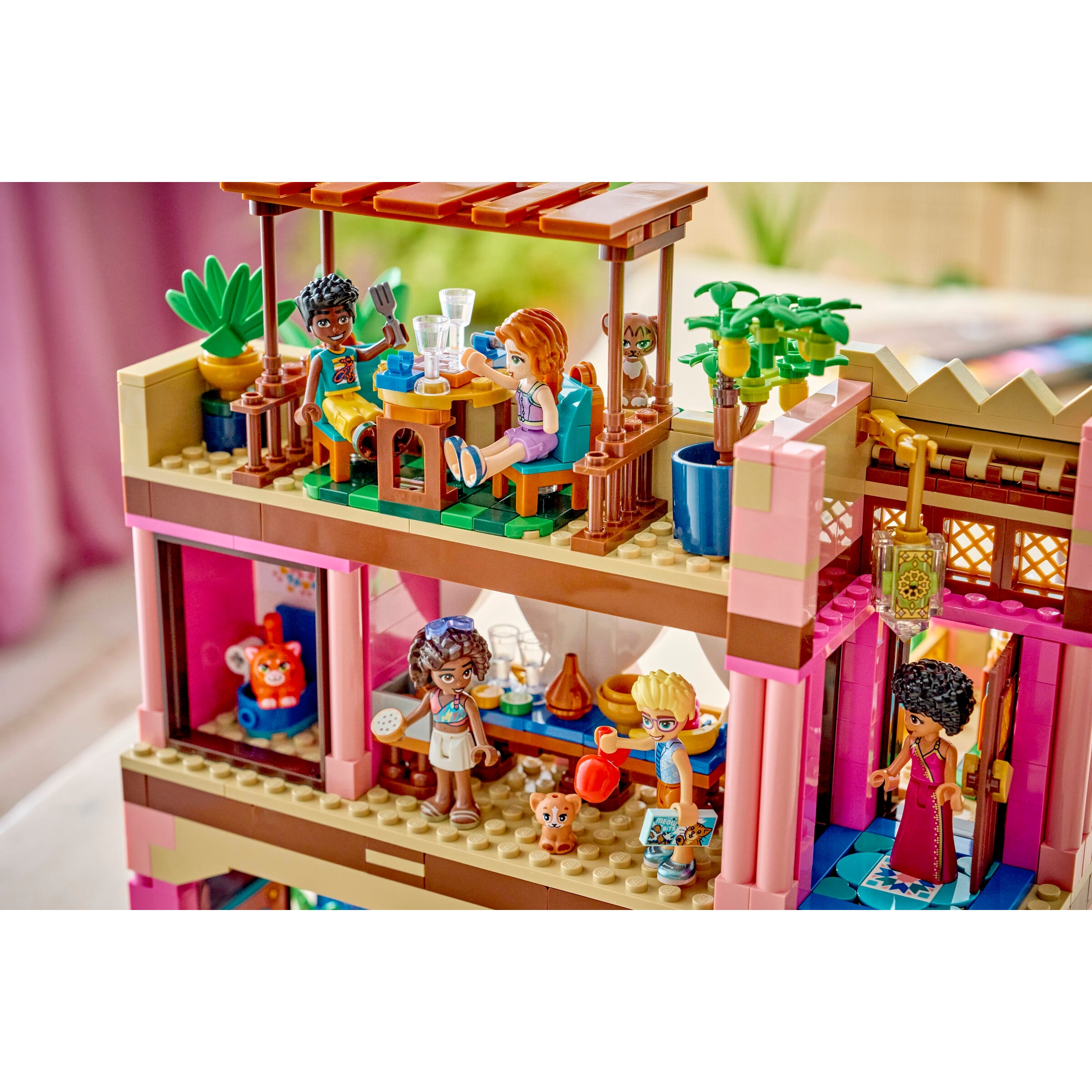 Garden Restaurant - Image 11