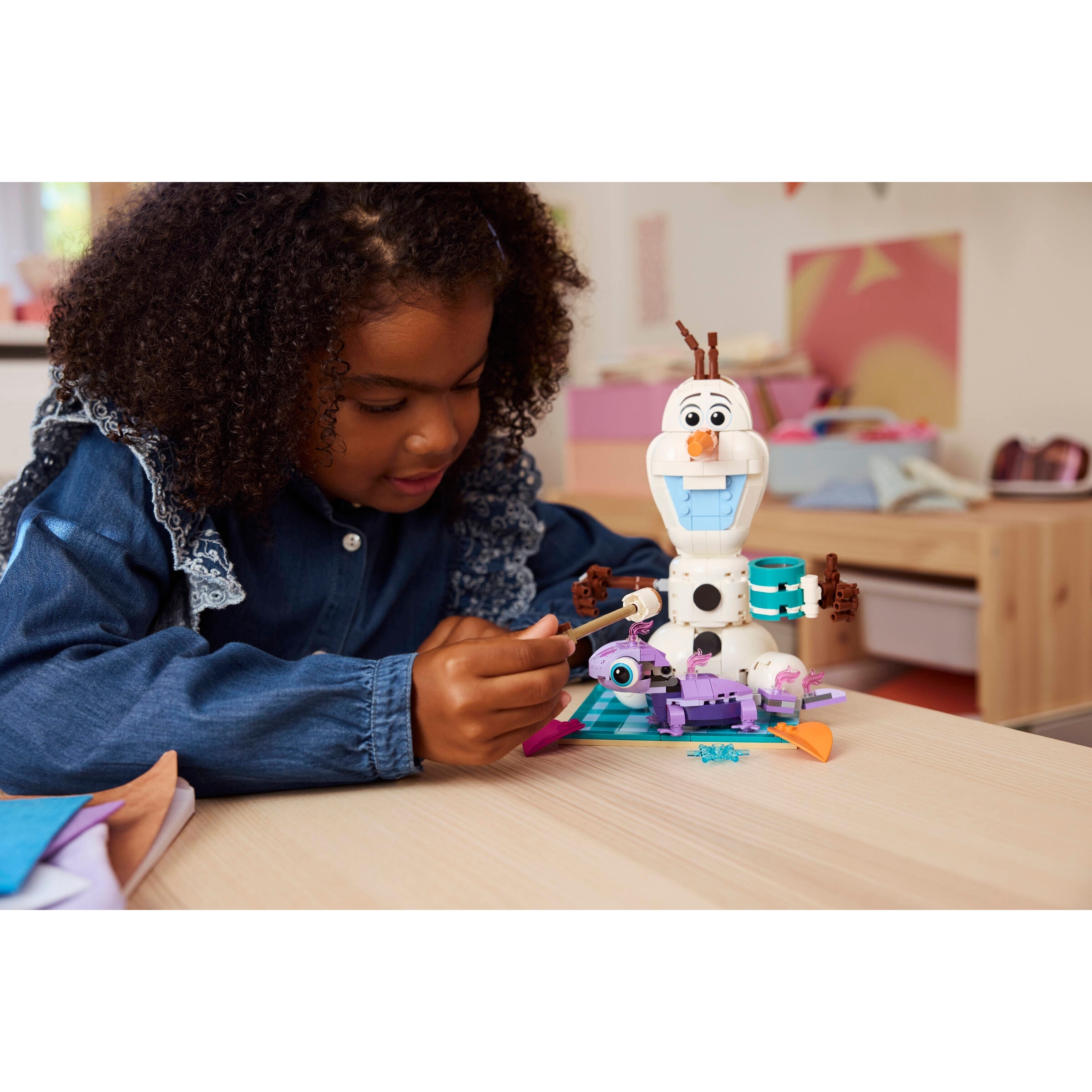 Olaf And Bruni's Picnic Fun - Image 7