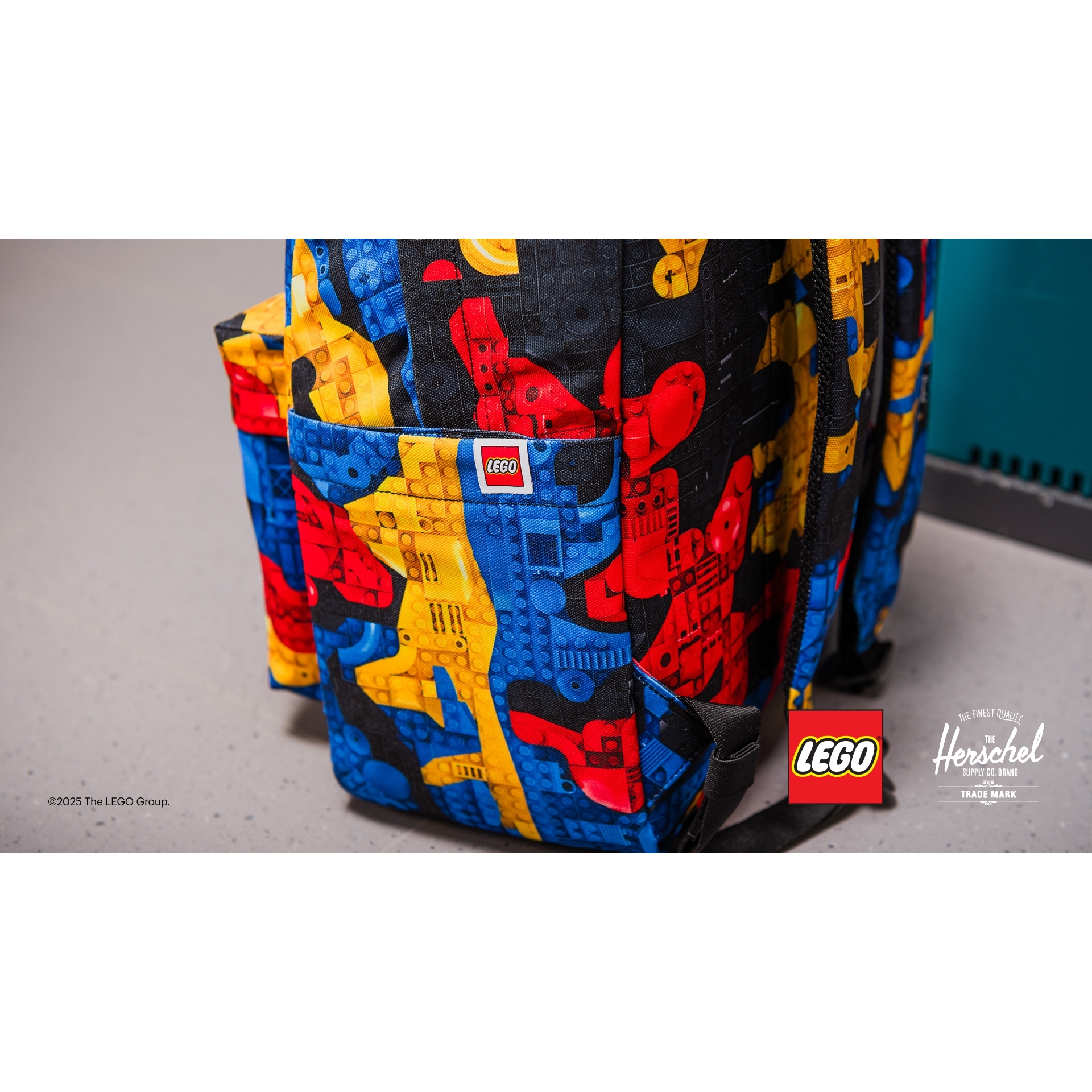 Herschel Classic Xl Backpack – Abstract Bricks - Image 8