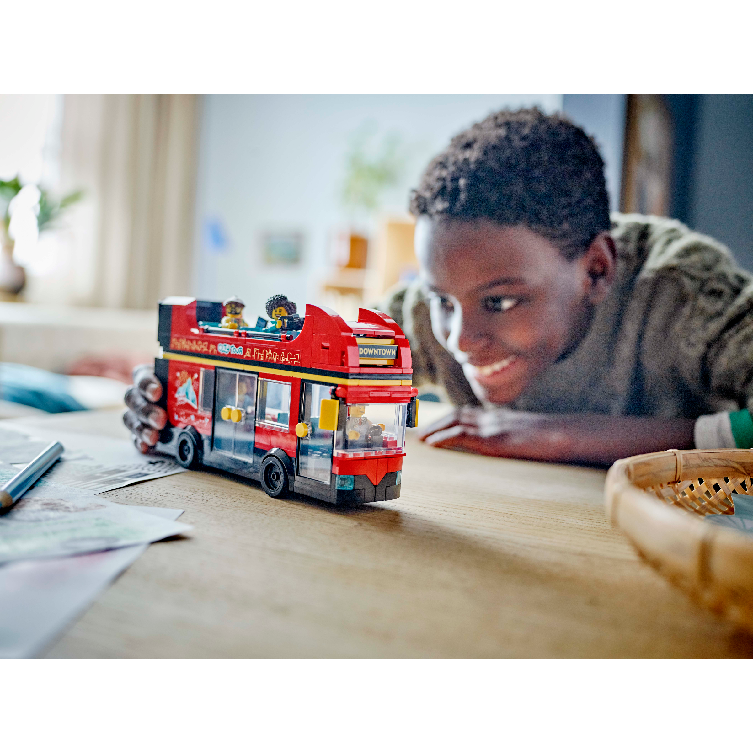 Red Double-Decker Sightseeing Bus - Image 9