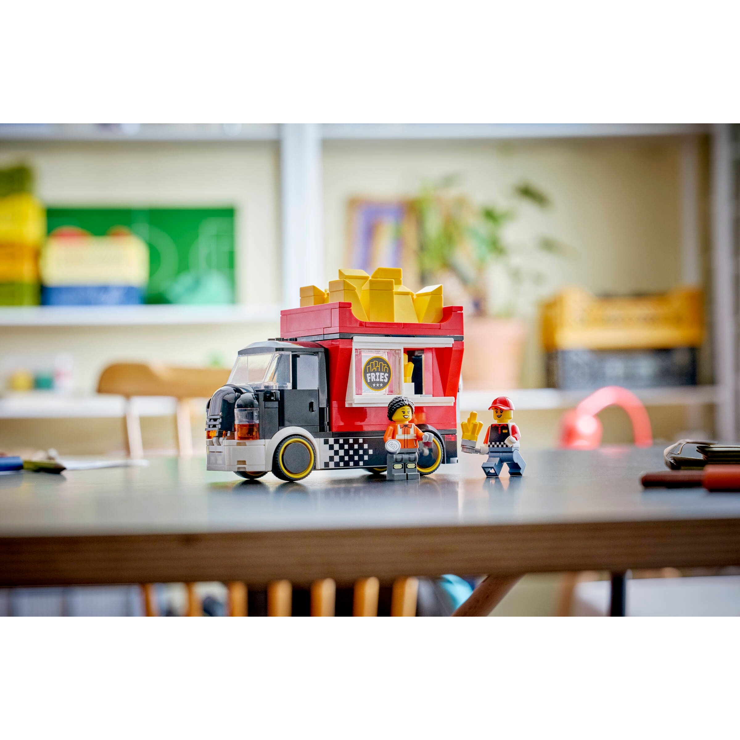 Fries Food Truck - Image 9