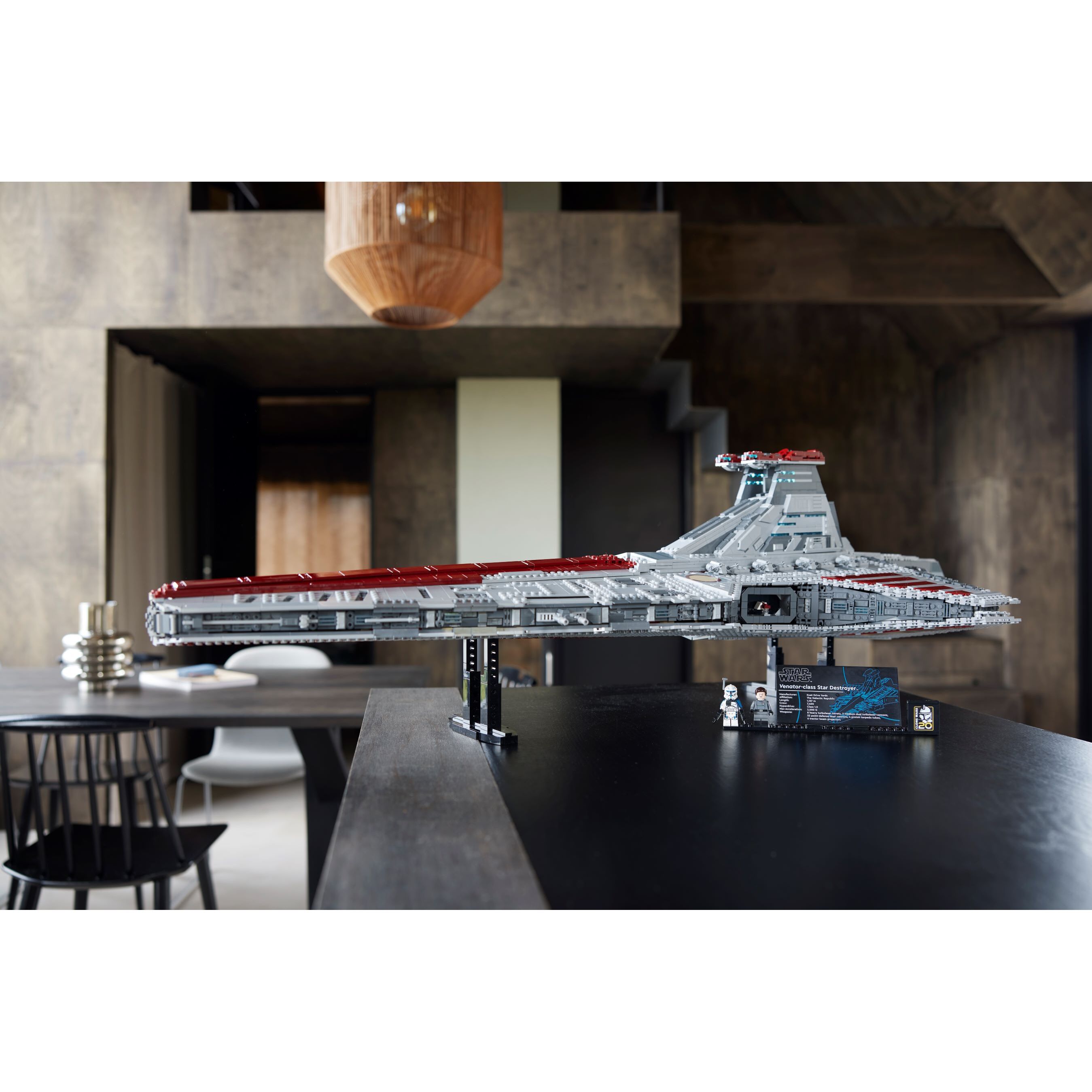 Venator-Class Republic Attack Cruiser - Image 11