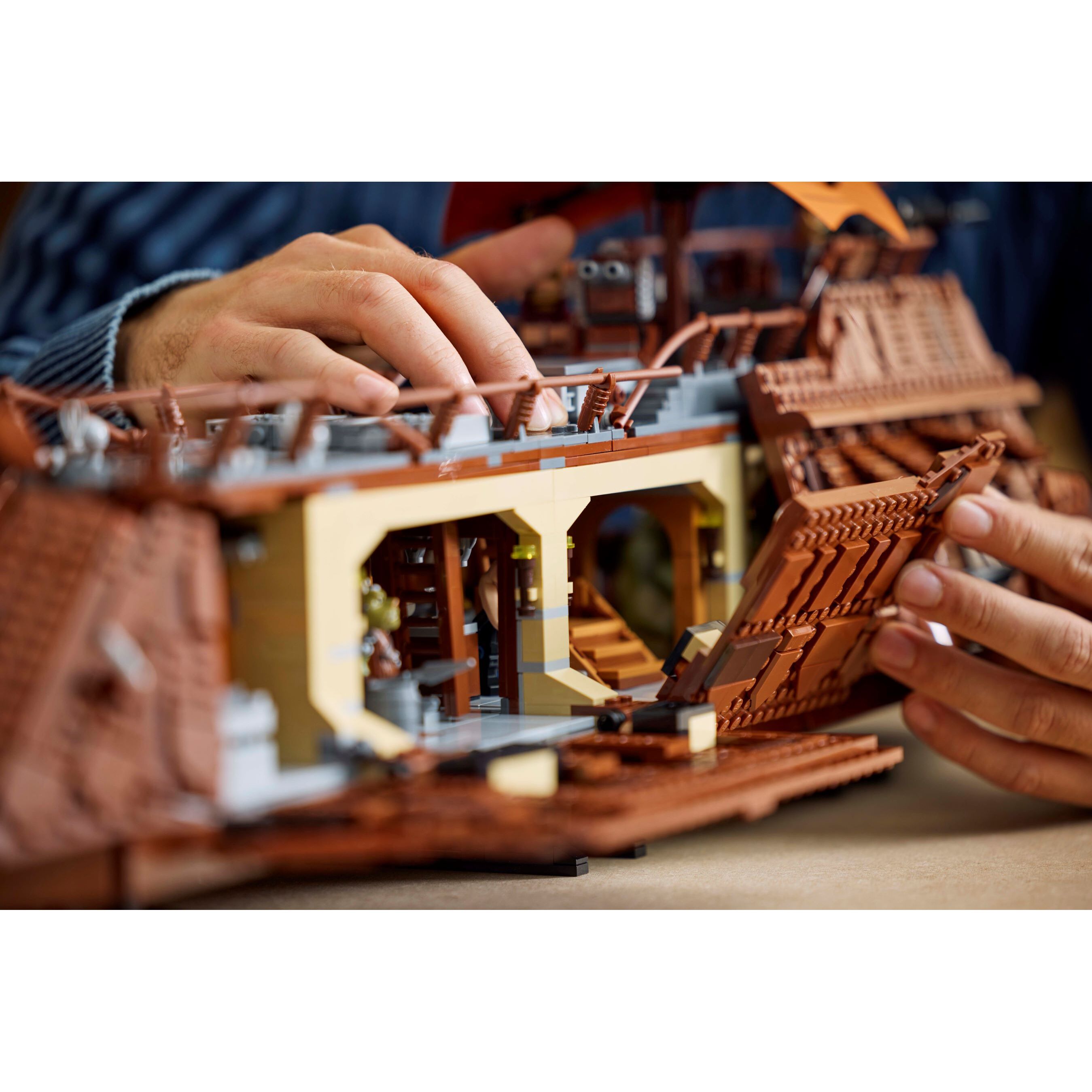 Jabba's Sail Barge - Image 10