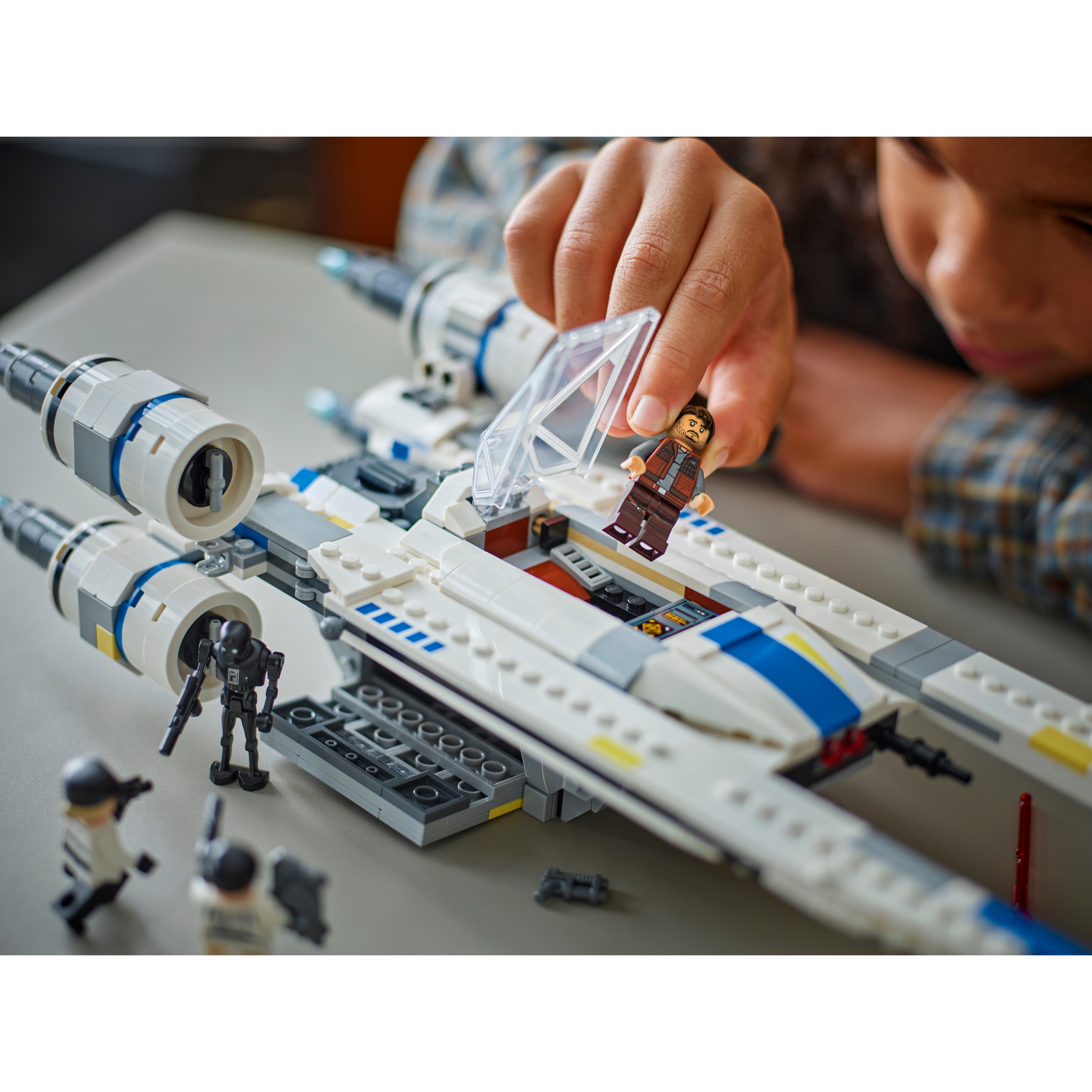 Rebel U-Wing Starfighter - Image 9