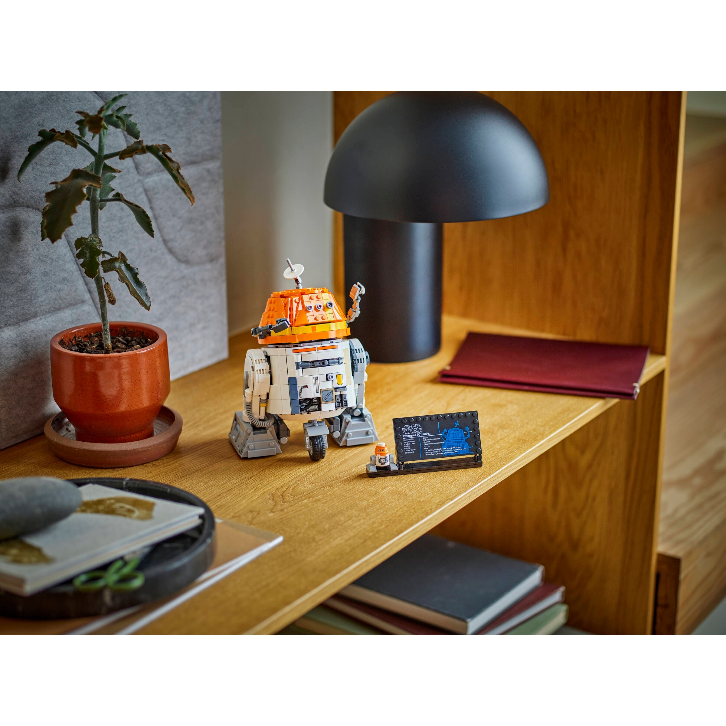 Chopper (C1-10P) Astromech Droid - Image 6