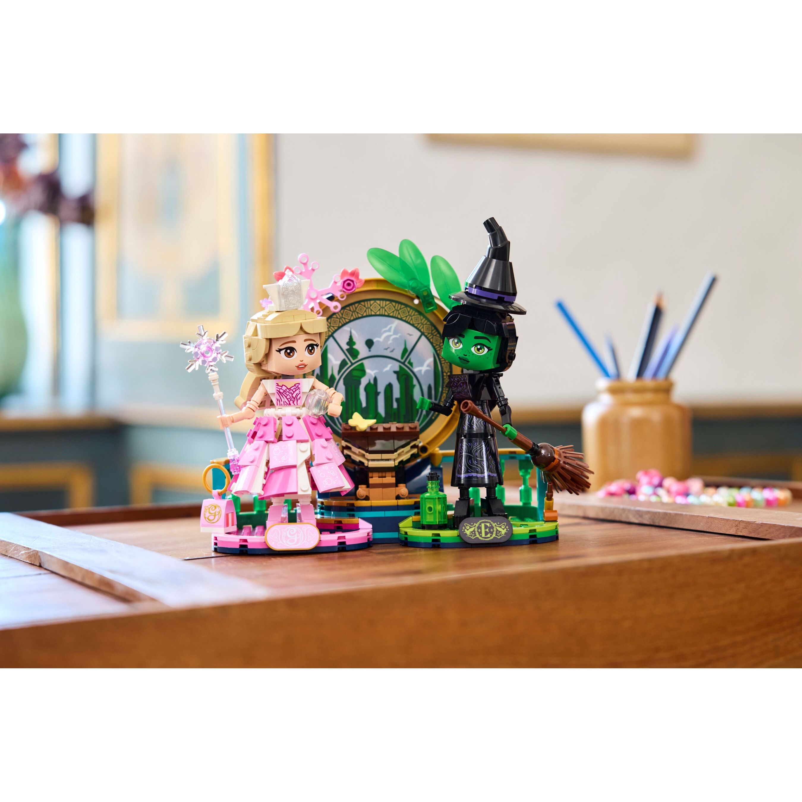 Elphaba & Glinda Figures - Image 9