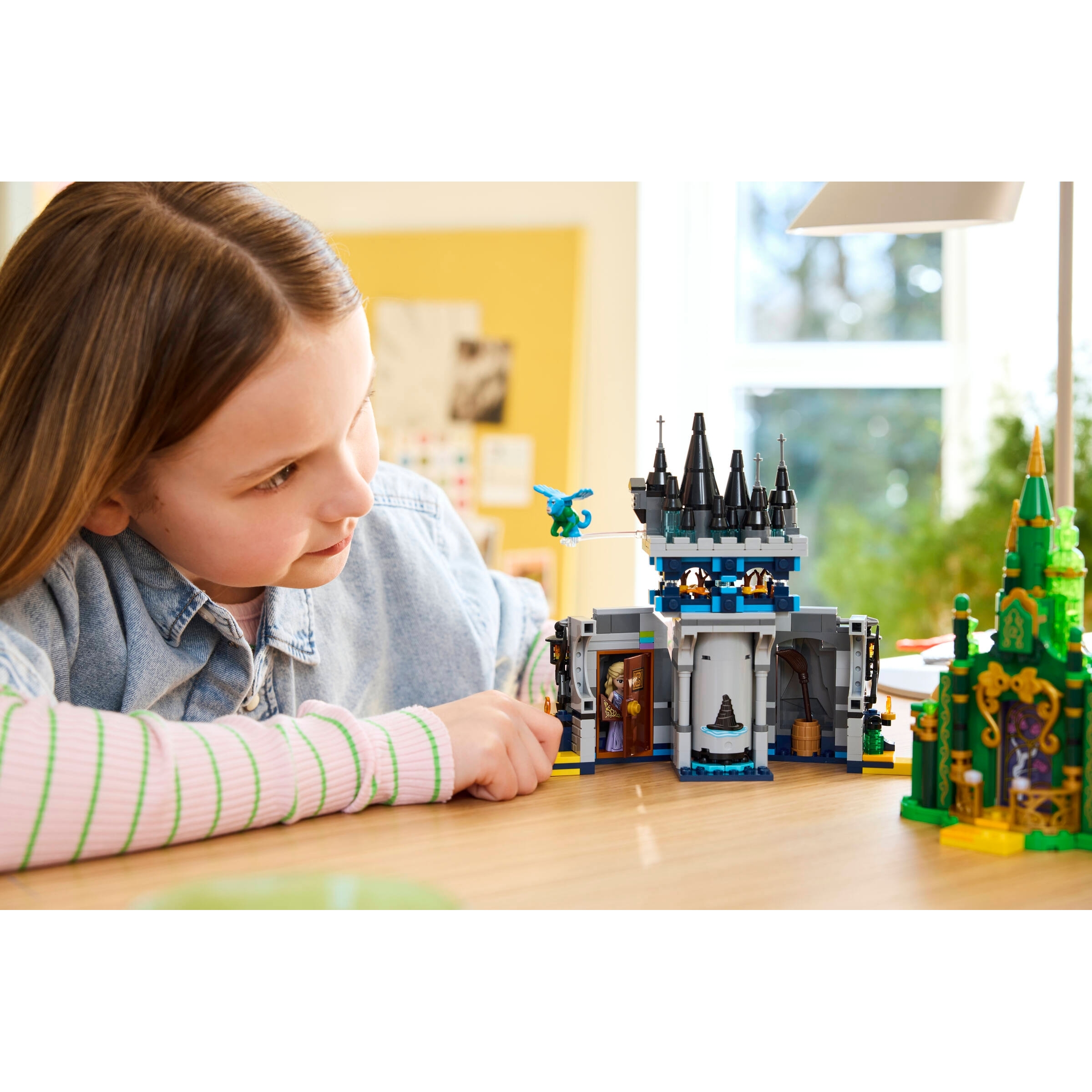 Emerald City & Kiamo Ko Castle - Image 7