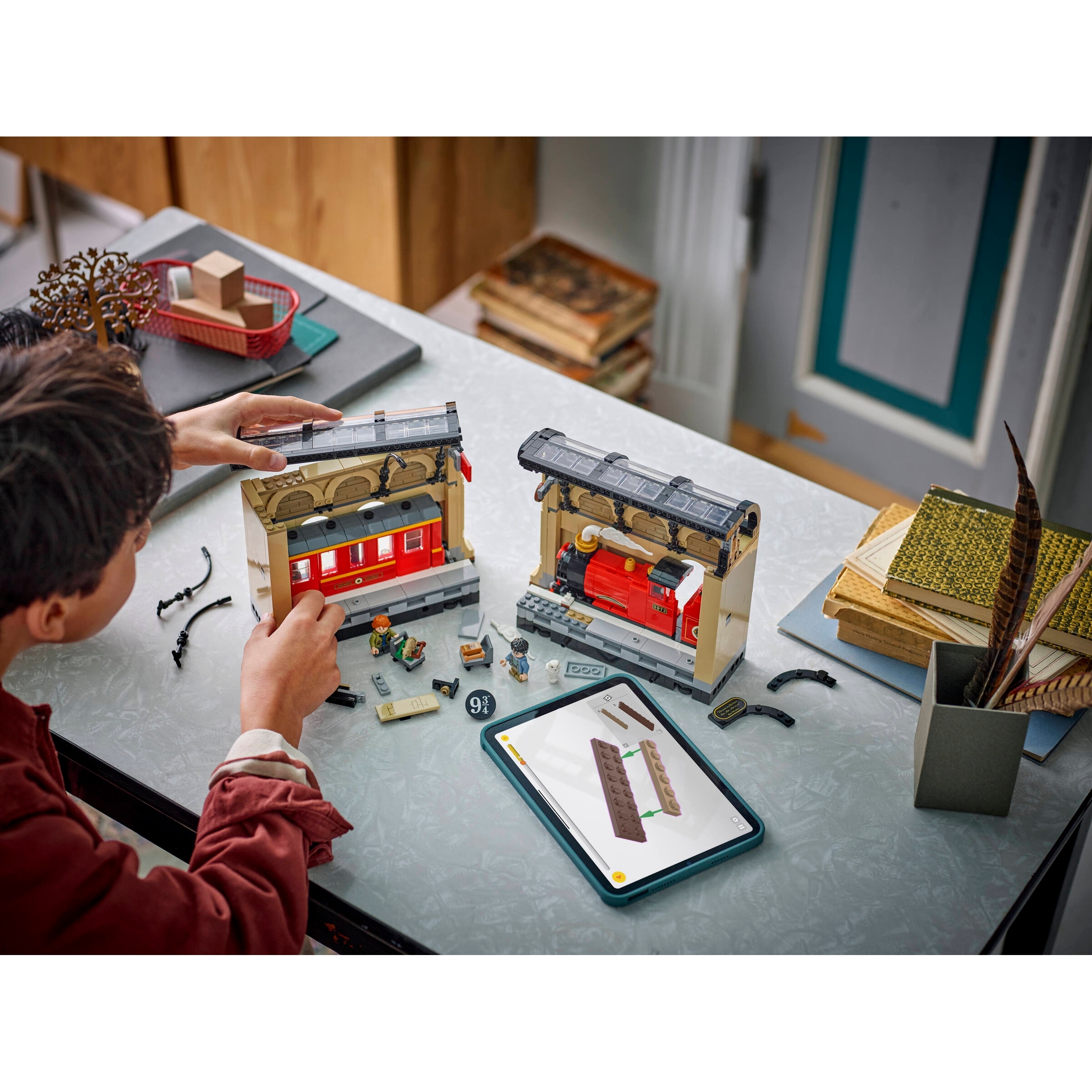 Book Nook: Hogwarts Express - Image 11