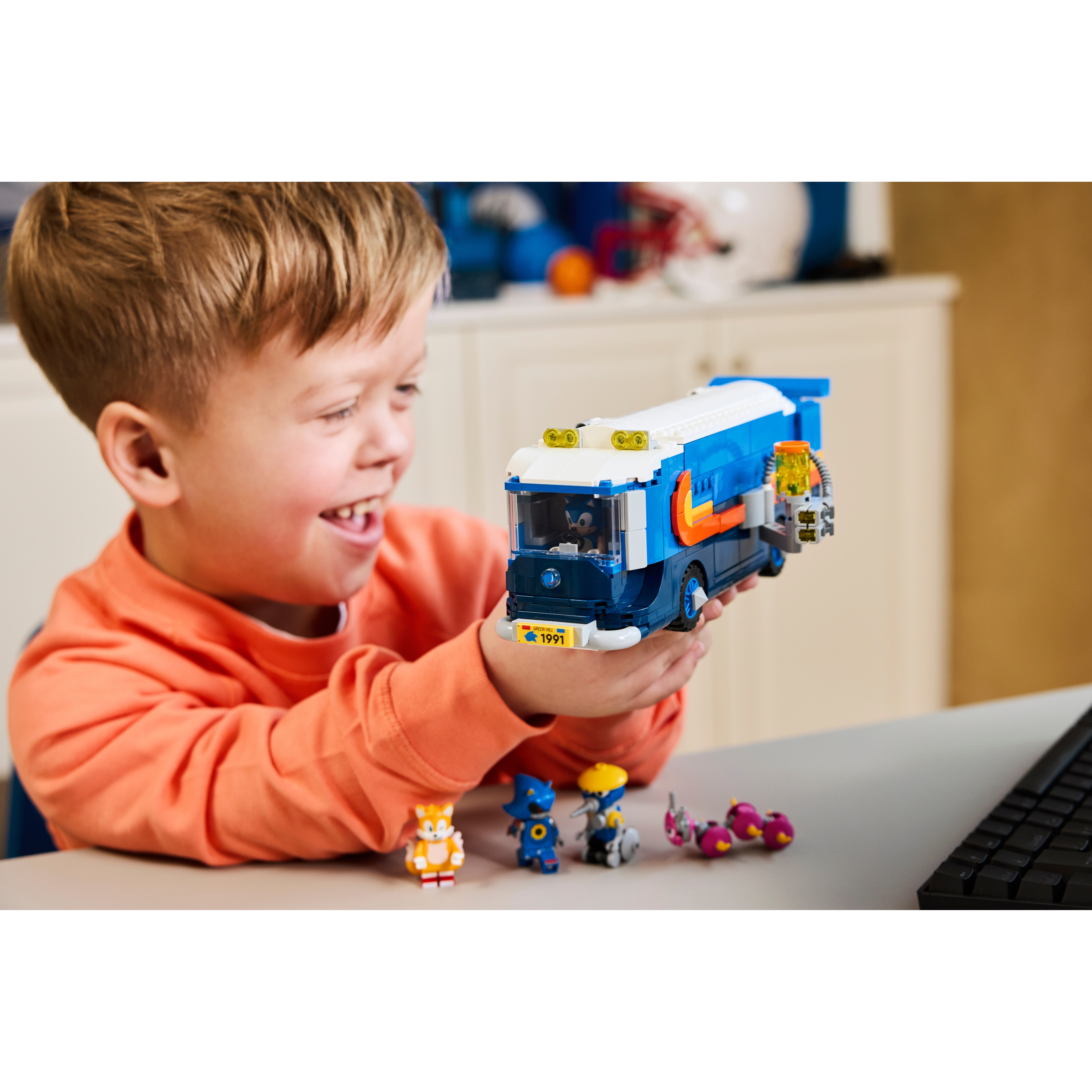 Team Sonic Command Truck - Image 9